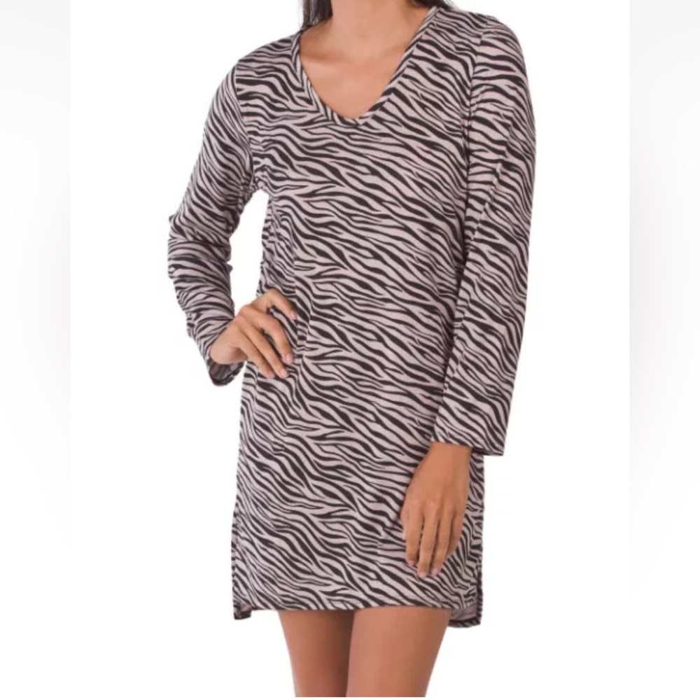 NEW VINCE CAMUTO SLEEP SHIRT LIVI ZEBRA STRIPE PATTERN SUPER SOFT SIZE MEDIUM